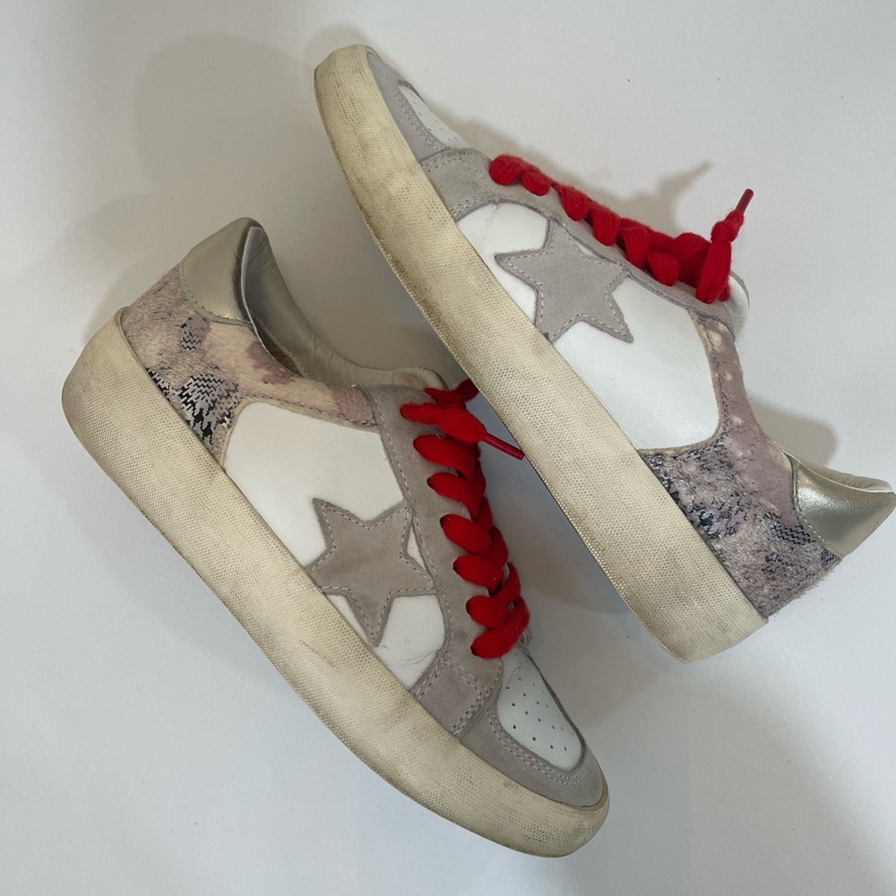 Vintage Havana Sneakers | 7.5 | Off White, Red Laces